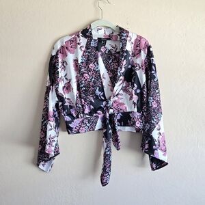 Forever 21 Floral Bell Sleeve Tie Front Cropped Blouse Size Large